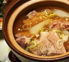 Clear Soup Braised Beef and Radish Pot