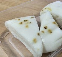 Sugar-glazed Osmanthus Cake