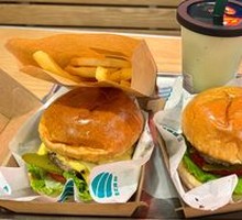 招牌芝士牛肉汉堡