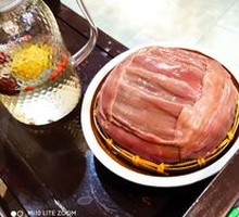 Sliced Pork Kidney with Big Knife