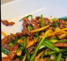Stir-fried Beef Tenderloin with Ginger and Scallion