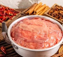 Sliced Pork Kidney with Big Knife