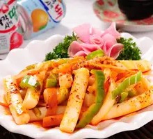 Stir-Fried Pork Noodles with Rice Cake