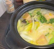 Three Delicacies Rice Noodles