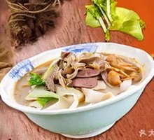 Five-Spice Beef Offal Noodle Soup