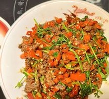 Stir-Fried Beef with Yellow Onion
