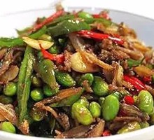 Fried Small Fish with Green Beans
