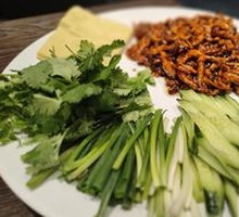 Beijing-style Shredded Pork in Soy Sauce