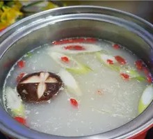 Health-Preserving White Soup Pot