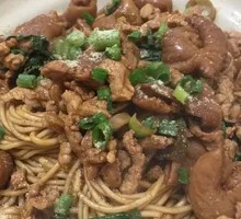 Stewed Intestine with Pork Shreds
