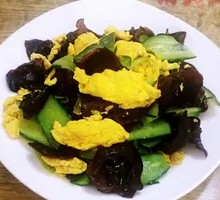 Fried Egg with Wood Ear Mushrooms in a Rice Bowl