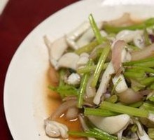 Cuttlefish Stir-fried with Celery