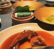 Braised Goose Feet with Black Mushroom in Abalone Sauce