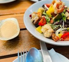 Black Tiger Shrimp Salad with Figs