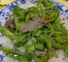 Green Pepper Beef Rice Bowl