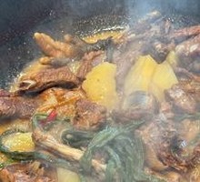 Roast Chicken and Pork Ribs Hot Pot