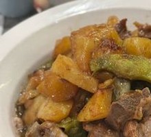 Stewed Pork Ribs with Potatoes and Green Beans