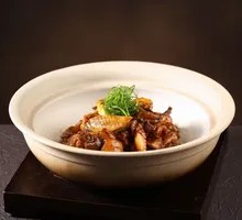 Six-Head Abalone Braised Wannan Native Chicken Pot