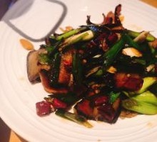 Stir-Fried Garlic Greens with Country-style Preserved Pork