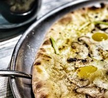 Fresh Yunnan Black Truffle Porcini Mushroom Pizza