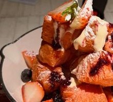 Strawberry French Croissant Puff