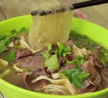 Beef Noodle Tofu Skin Soup