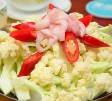 Spicy Stir-Fried Organic Cauliflower