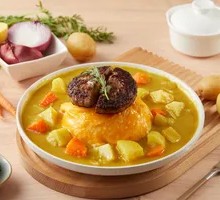 Angus Beef Curry Omelette Rice