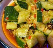 Knife-Pounded Cucumber