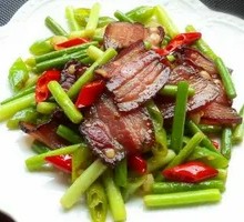 Garlic Shoot and Preserved Pork Rice