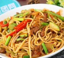 Cumin Beef Noodles Stir-fry