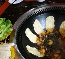 Two-Person Earth Pot Chicken