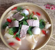 White-Boiled Lamb Noodle Soup