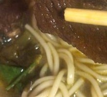 Sour Cabbage Braised Beef Noodles
