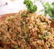 雪菜肉丝蛋炒饭