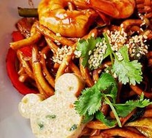Seafood Stir-Fried Noodles