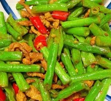 Stir-Fried Green Beans with Pork in Wooden Bucket Rice