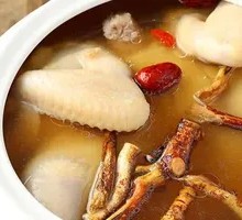 Five-fingered Mulberry Chicken Soup