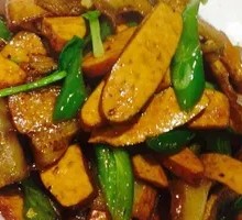 Pork Belly Stir-Fried with Tofu Sheets