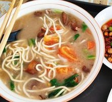Eight Treasure Sauce Noodles