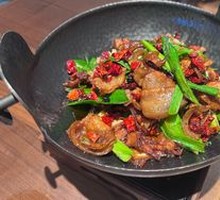 Small Fragrant Pot Black Pork