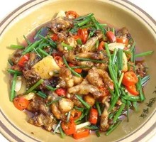 Spicy Stir-Fried Frog Legs