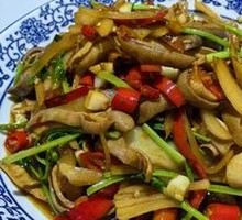 Sour Radish with Tripe Strips