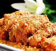 Golden Garlic Pork Ribs