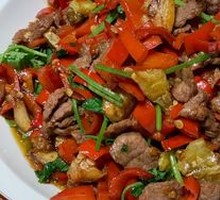 Stir-Fried Beef with Yellow Onion