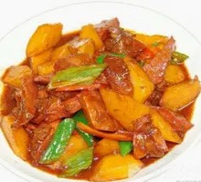 Beef Stewed with Potatoes