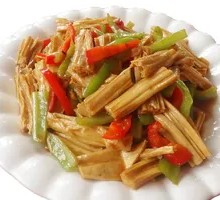 Fried Tofu Skin with Wood Ear Mushrooms