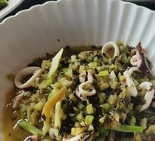 Snow Cabbage and Fresh Squid