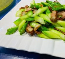 Asparagus Stir-fried with Preserved Pork