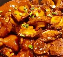 Braised Abalone with Pig Trotters